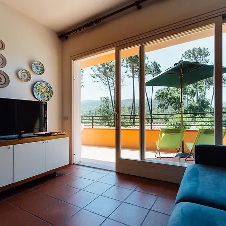 Renaione Aparthotel 3*