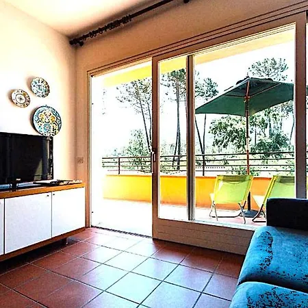 Aparthotel Renaione 3*