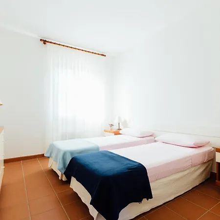 Renaione Aparthotel 4*