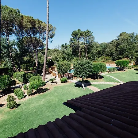 Renaione Apartahotel 4*